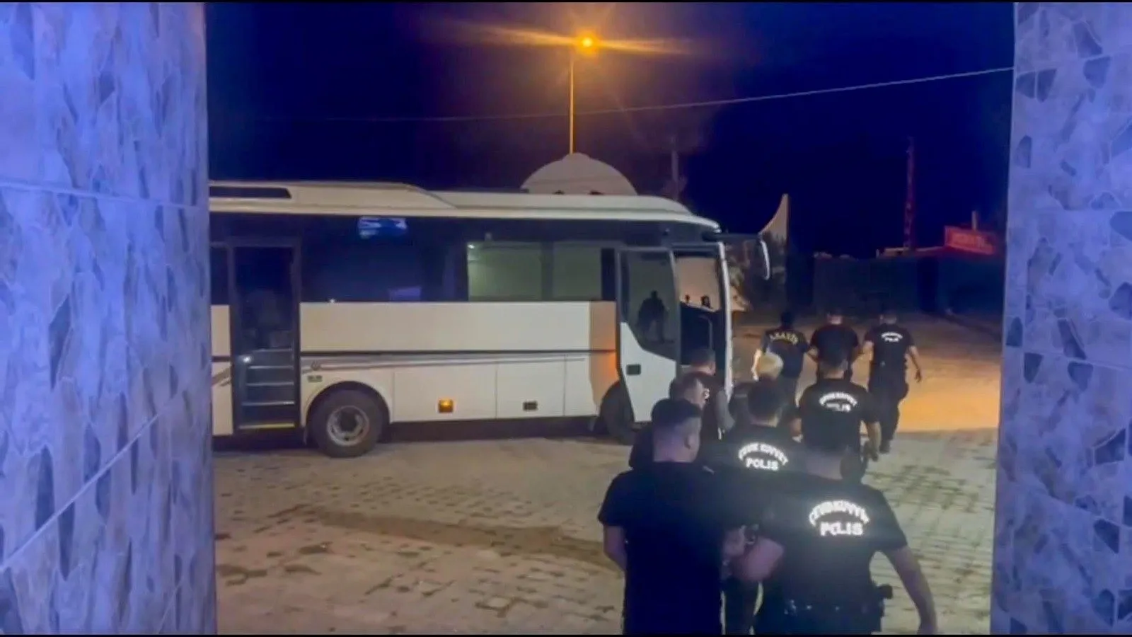 Mersin Mut'ta Gazinolara Operasyon: 22 Tutuklama