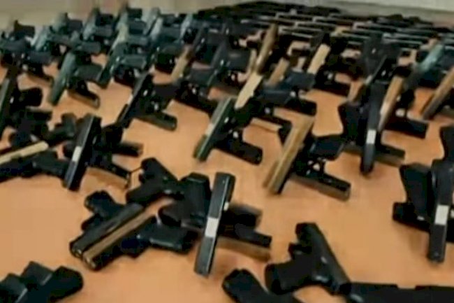 Mersin’de 353 Tabanca ve 913 Silah Parçası Ele Geçirildi