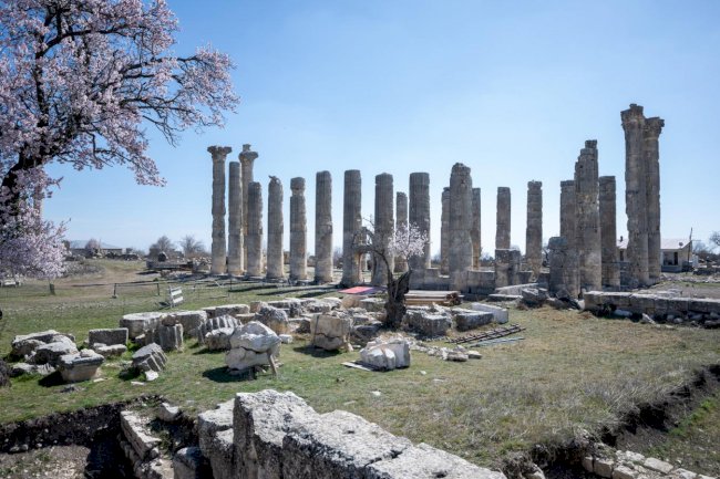 Mersin Büyükşehir Belediyesi’nden Uzuncaburç’a Tarihi Dokunuş