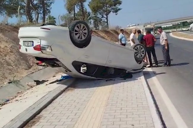 Otomobil ters döndü: 4 yaralı