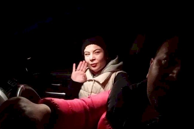 Mersin’de araçlarıyla karlı yolda mahsur kalan çift kurtarıldı