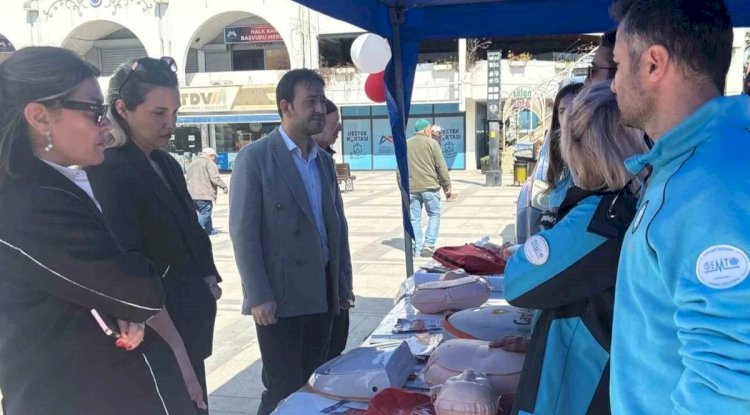 Mersin'de Ramazan'a Özel Sağlık Bilgilendirmesi: Ulu Cami'de Stantlar Kuruldu