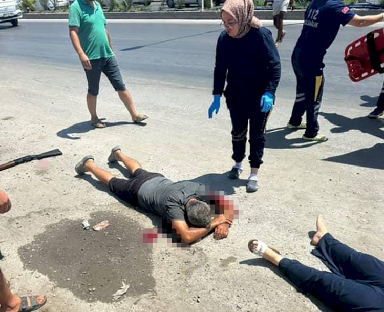 O anlar kamerada: Yol kenarında kadın arkadaşını öldürüp intihara teşebbüs etti