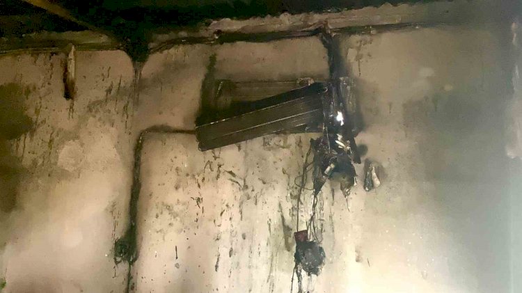 Erdemli'de klimadan çıkan yangın ekiplerin müdahalesiyle söndürüldü